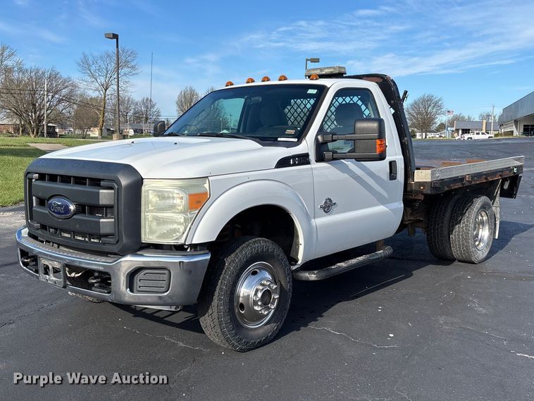 image for item FB3391 2012 Ford F350 Super Duty flatbed pickup truck