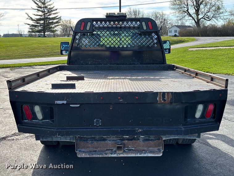image for item FB3391 2012 Ford F350 Super Duty flatbed pickup truck