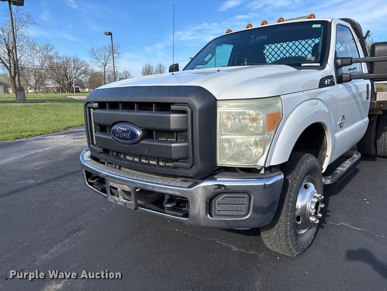 image for item FB3391 2012 Ford F350 Super Duty flatbed pickup truck