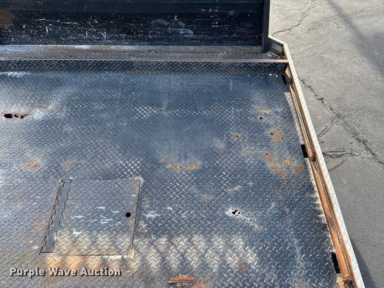 image for item FB3391 2012 Ford F350 Super Duty flatbed pickup truck