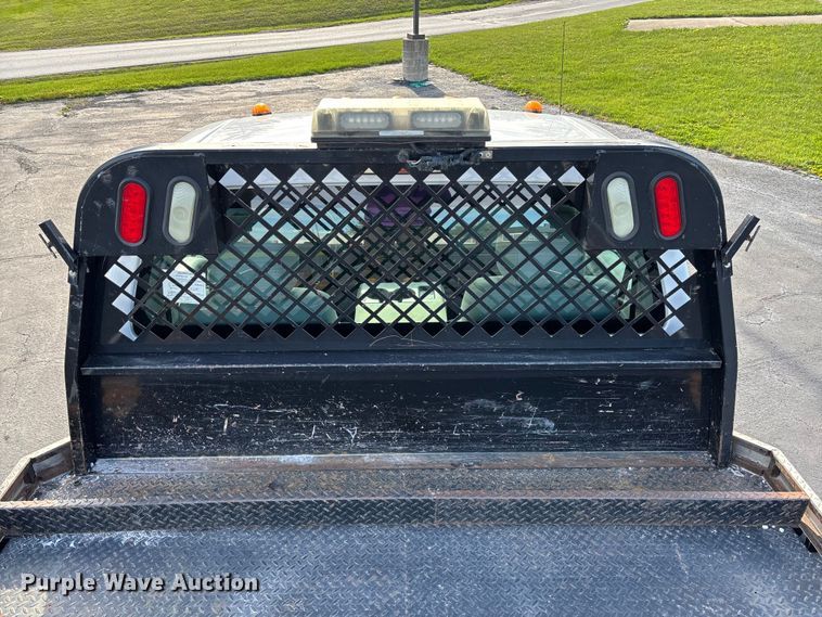 image for item FB3391 2012 Ford F350 Super Duty flatbed pickup truck