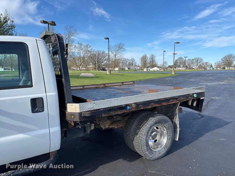 image for item FB3391 2012 Ford F350 Super Duty flatbed pickup truck