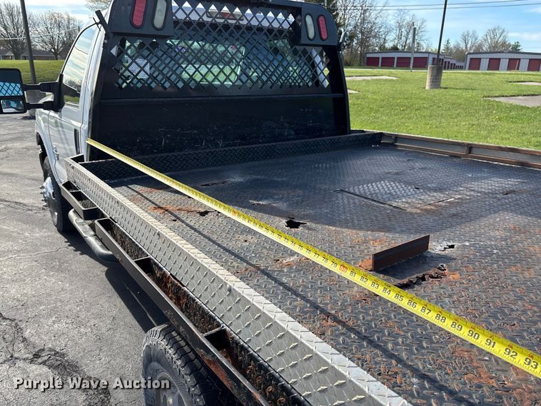image for item FB3391 2012 Ford F350 Super Duty flatbed pickup truck