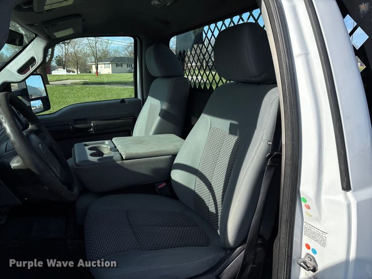 image for item FB3391 2012 Ford F350 Super Duty flatbed pickup truck