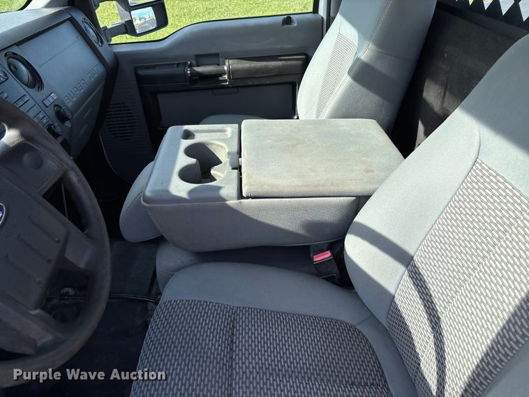 image for item FB3391 2012 Ford F350 Super Duty flatbed pickup truck