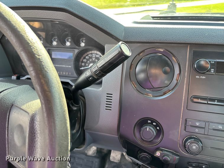 image for item FB3391 2012 Ford F350 Super Duty flatbed pickup truck