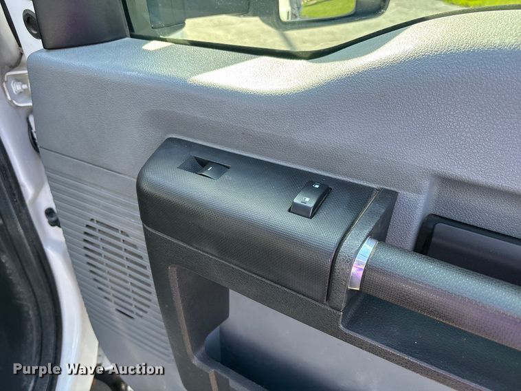 image for item FB3391 2012 Ford F350 Super Duty flatbed pickup truck