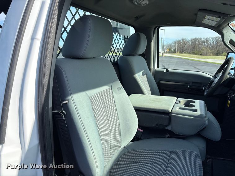 image for item FB3391 2012 Ford F350 Super Duty flatbed pickup truck