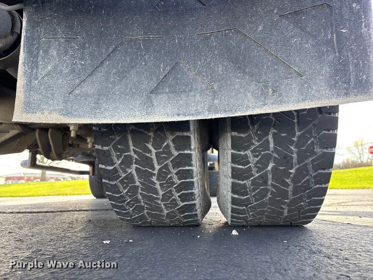 image for item FB3391 2012 Ford F350 Super Duty flatbed pickup truck