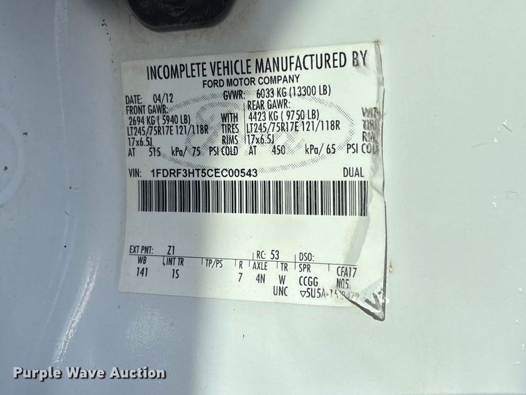 image for item FB3391 2012 Ford F350 Super Duty flatbed pickup truck