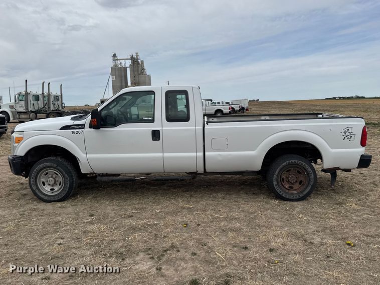 image for item FB7104 2016 Ford F250 Super Duty Ext. Cab pickup truck
