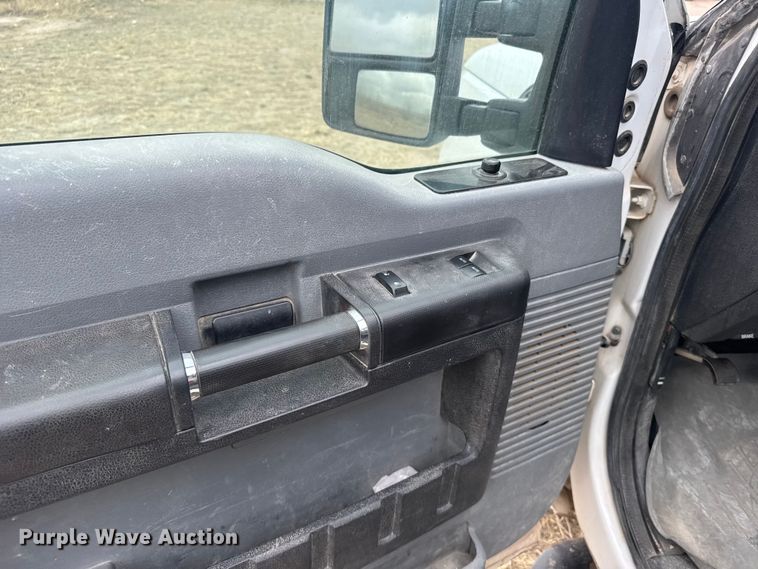 image for item FB7104 2016 Ford F250 Super Duty Ext. Cab pickup truck