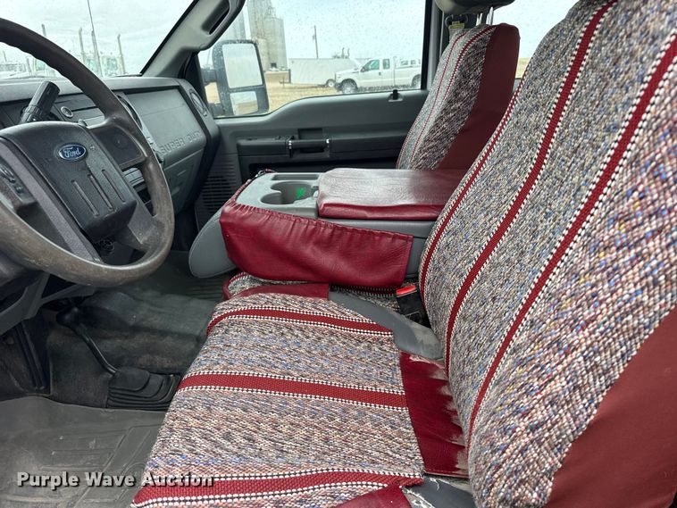 image for item FB7104 2016 Ford F250 Super Duty Ext. Cab pickup truck