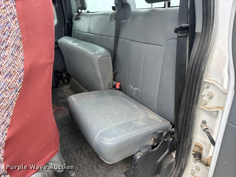 image for item FB7104 2016 Ford F250 Super Duty Ext. Cab pickup truck