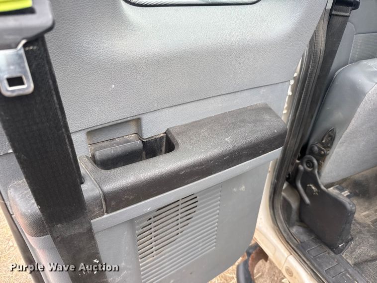 image for item FB7104 2016 Ford F250 Super Duty Ext. Cab pickup truck