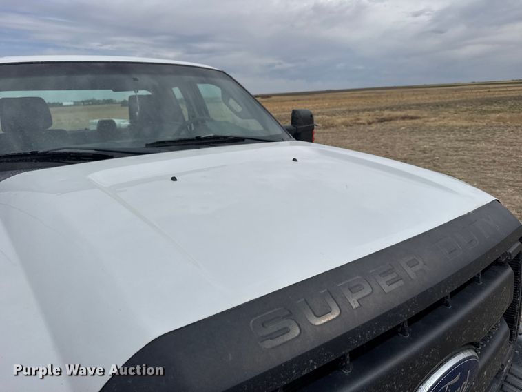 image for item FB7105 2016 Ford F250 Super Duty Ext. Cab pickup truck