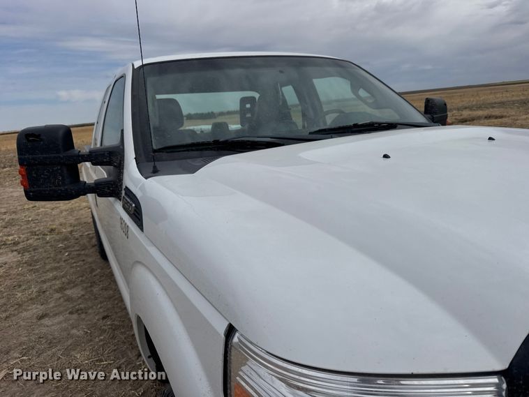 image for item FB7105 2016 Ford F250 Super Duty Ext. Cab pickup truck