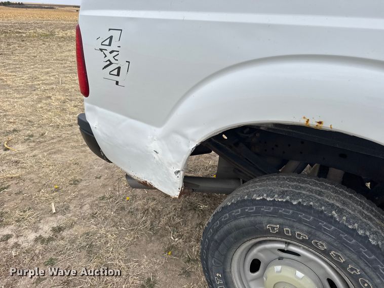 image for item FB7105 2016 Ford F250 Super Duty Ext. Cab pickup truck