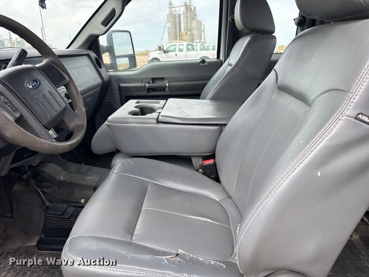 image for item FB7105 2016 Ford F250 Super Duty Ext. Cab pickup truck