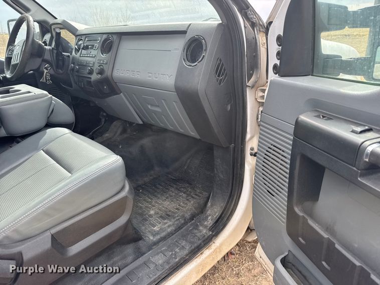 image for item FB7105 2016 Ford F250 Super Duty Ext. Cab pickup truck