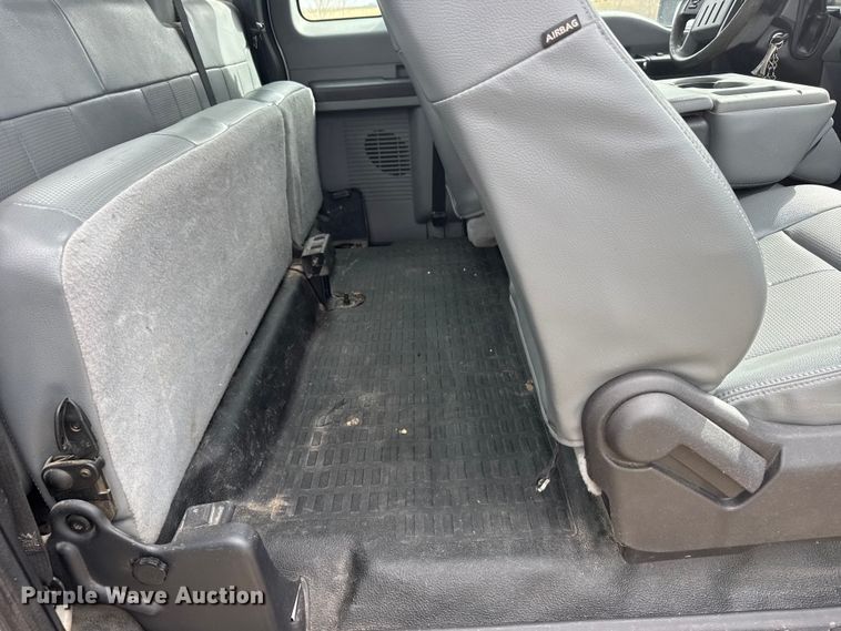 image for item FB7105 2016 Ford F250 Super Duty Ext. Cab pickup truck