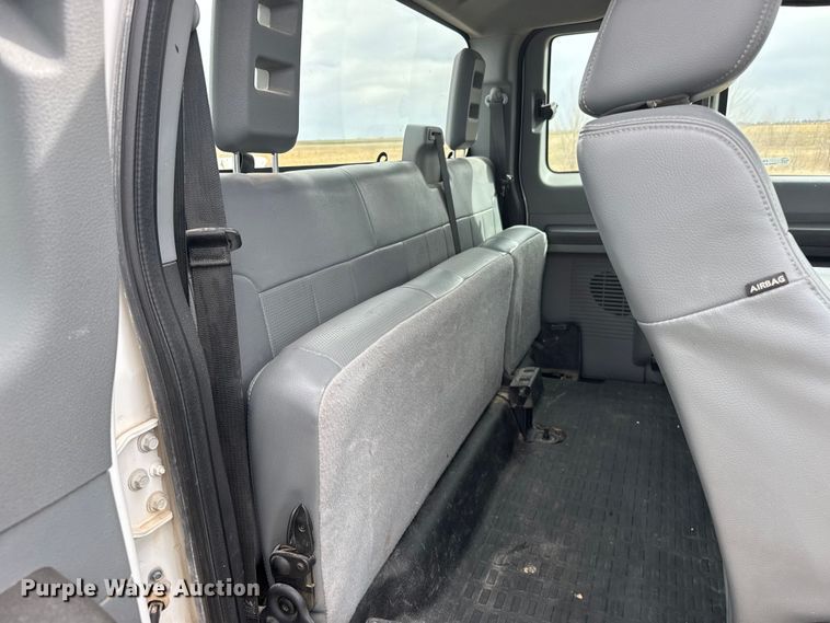 image for item FB7105 2016 Ford F250 Super Duty Ext. Cab pickup truck