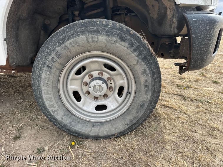 image for item FB7105 2016 Ford F250 Super Duty Ext. Cab pickup truck
