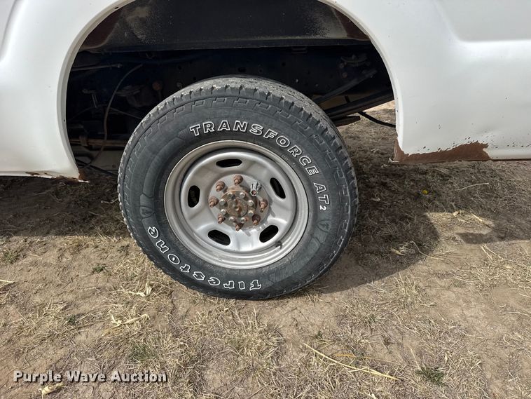image for item FB7105 2016 Ford F250 Super Duty Ext. Cab pickup truck