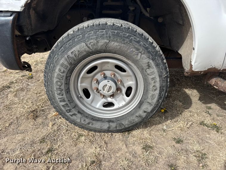image for item FB7105 2016 Ford F250 Super Duty Ext. Cab pickup truck