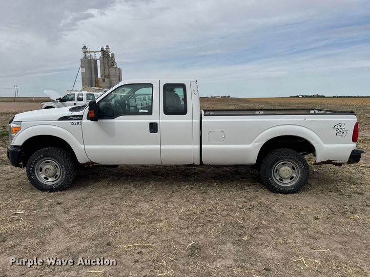 image for item FB7106 2016 Ford F250 Super Duty Ext. Cab pickup truck
