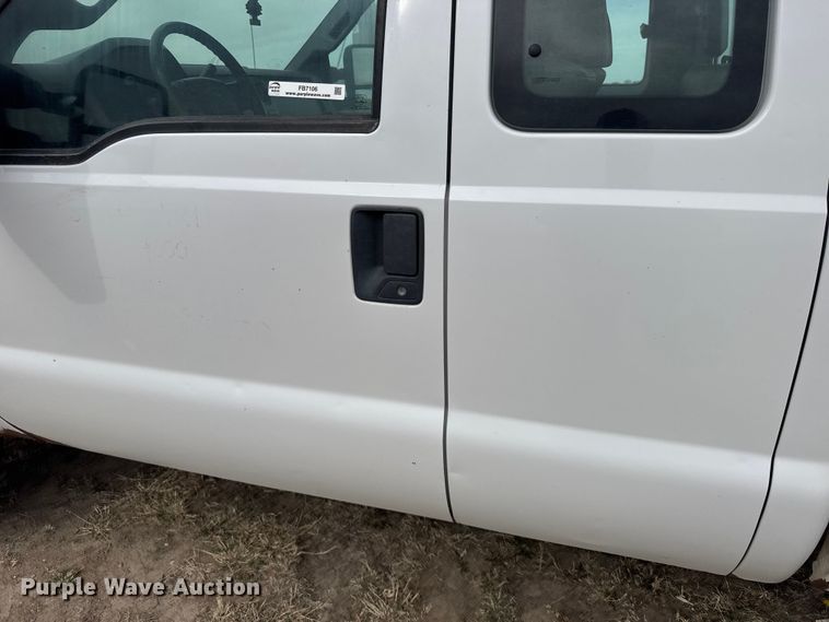 image for item FB7106 2016 Ford F250 Super Duty Ext. Cab pickup truck