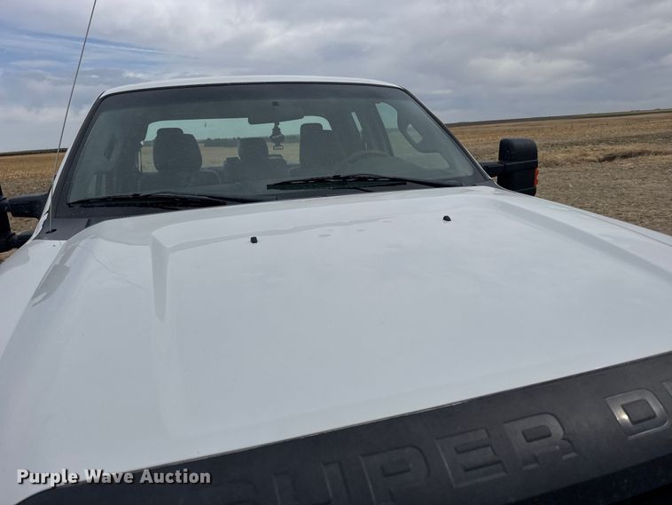 image for item FB7106 2016 Ford F250 Super Duty Ext. Cab pickup truck