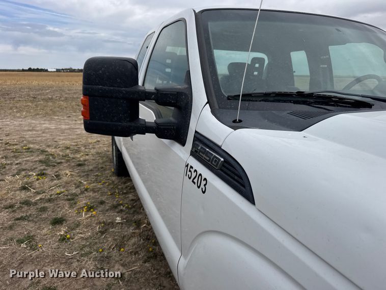 image for item FB7106 2016 Ford F250 Super Duty Ext. Cab pickup truck
