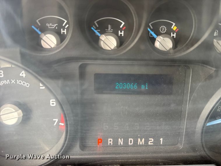 image for item FB7106 2016 Ford F250 Super Duty Ext. Cab pickup truck