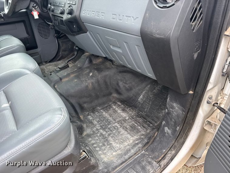 image for item FB7106 2016 Ford F250 Super Duty Ext. Cab pickup truck