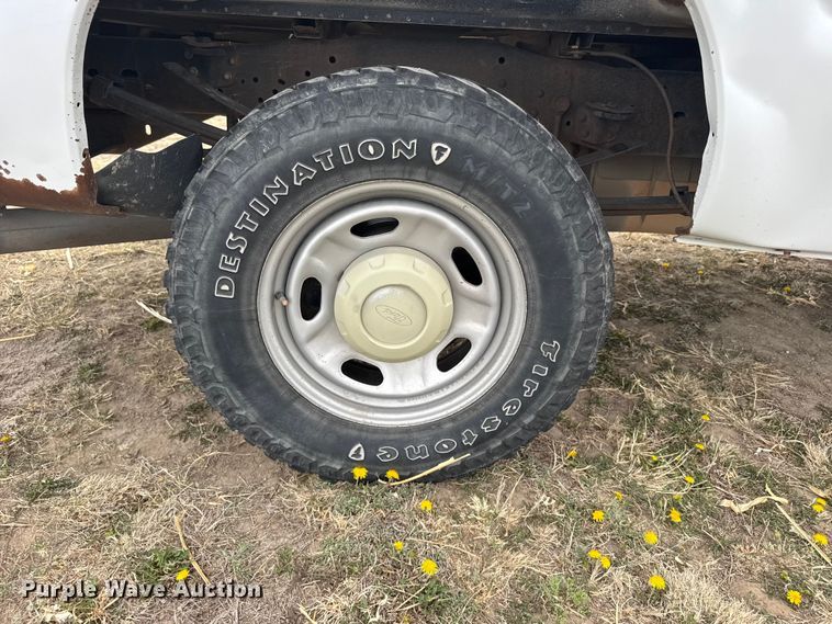 image for item FB7106 2016 Ford F250 Super Duty Ext. Cab pickup truck
