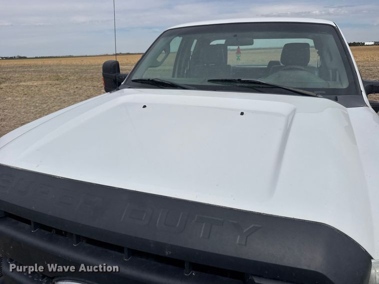 image for item FB7108 2016 Ford F250 Super Duty Ext. Cab pickup truck