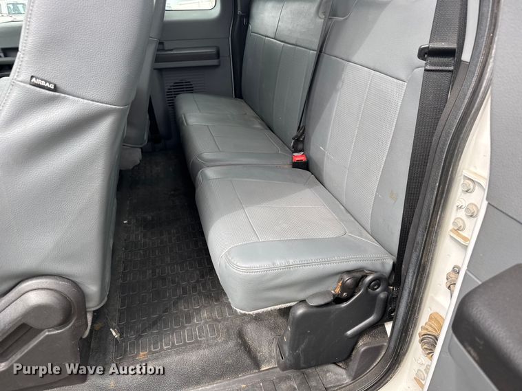 image for item FB7108 2016 Ford F250 Super Duty Ext. Cab pickup truck