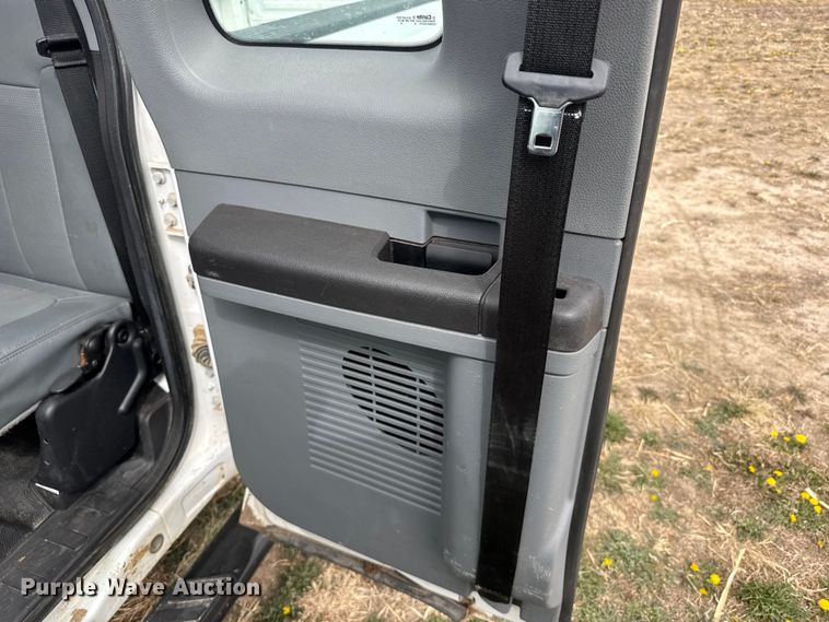 image for item FB7108 2016 Ford F250 Super Duty Ext. Cab pickup truck