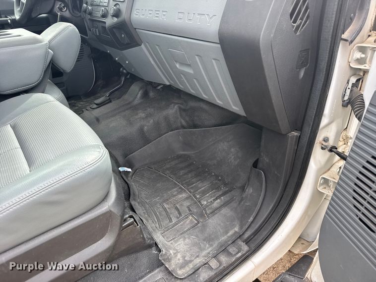 image for item FB7108 2016 Ford F250 Super Duty Ext. Cab pickup truck