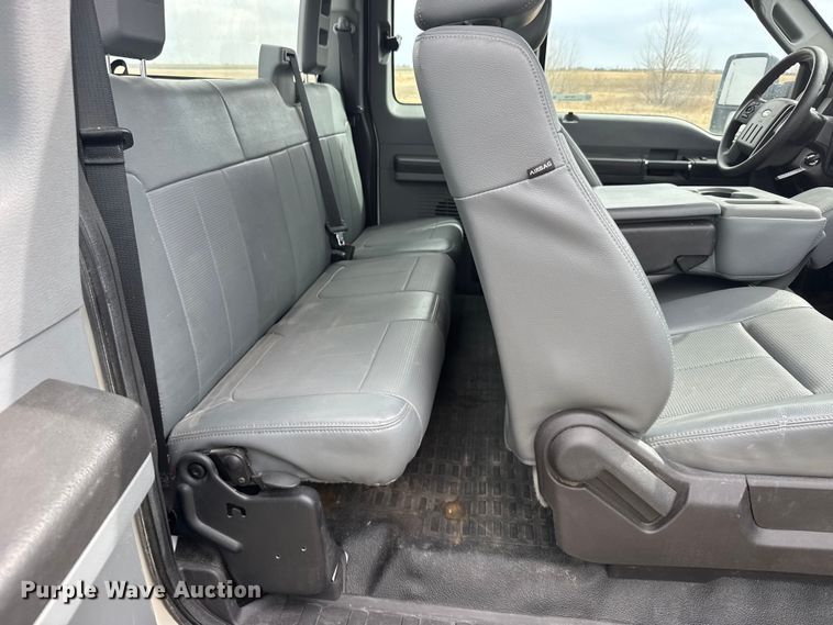 image for item FB7108 2016 Ford F250 Super Duty Ext. Cab pickup truck