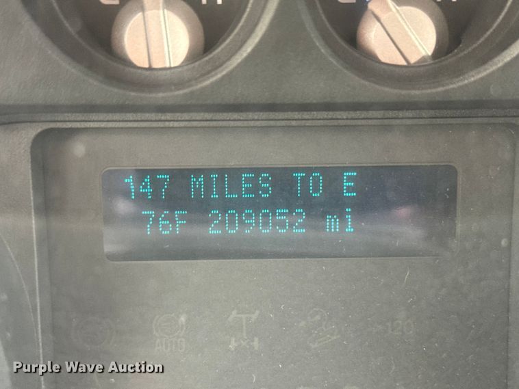 image for item FB7108 2016 Ford F250 Super Duty Ext. Cab pickup truck