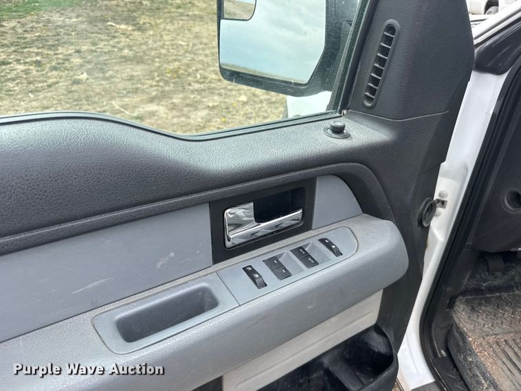 image for item FB7109 2014 Ford F150 Ext. Cab pickup truck