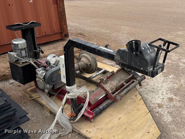 image for item FB7110 2014 Coats CHD-4730 Semi tire changer