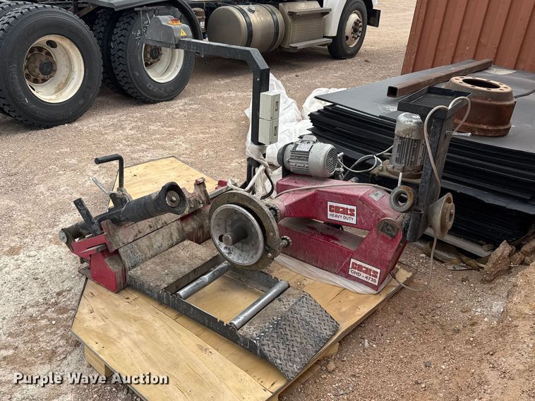 image for item FB7110 2014 Coats CHD-4730 Semi tire changer