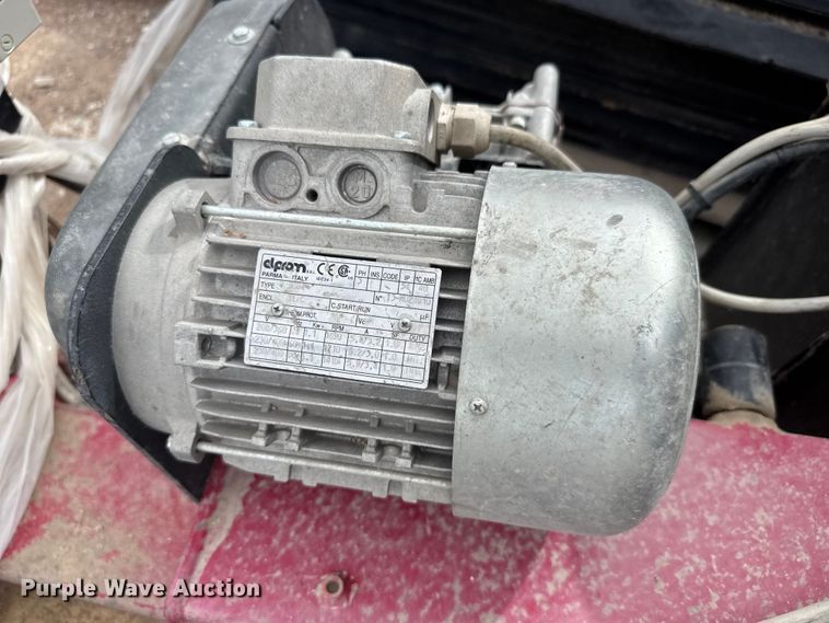 image for item FB7110 2014 Coats CHD-4730 Semi tire changer