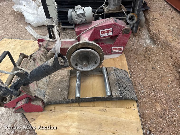 image for item FB7110 2014 Coats CHD-4730 Semi tire changer