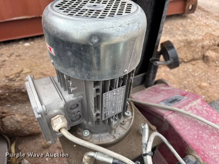 image for item FB7110 2014 Coats CHD-4730 Semi tire changer