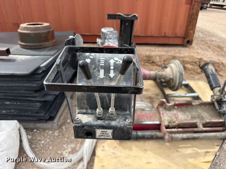 image for item FB7110 2014 Coats CHD-4730 Semi tire changer