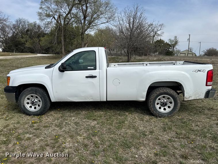 image for item FB7137 2010 GMC Sierra 1500 pickup truck